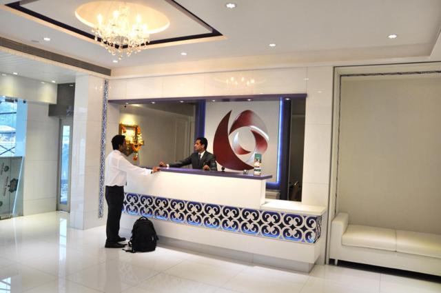 Hotel Capitol Thane Exterior photo