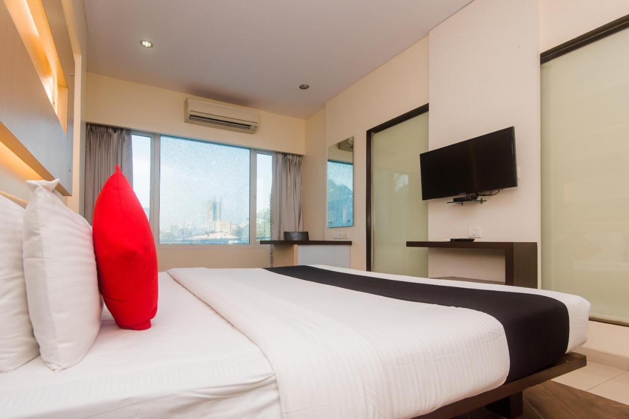 Hotel Capitol Thane Exterior photo